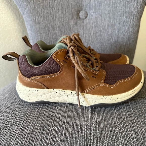 L.L. Bean Traverse Trail Sneakers - Picture 5 of 11